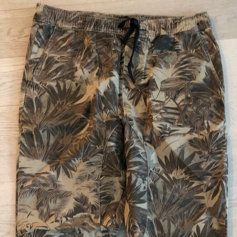 Zanerobe Sureshot Palm Tree Joggers 36 Like New